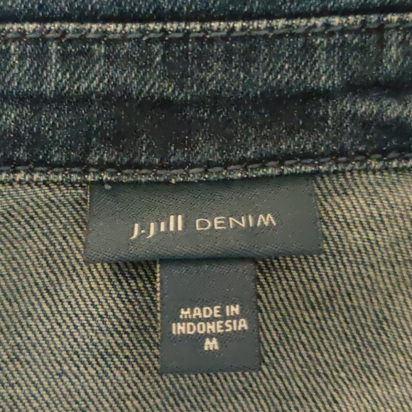 Jean jacket - Picture 2 of 3